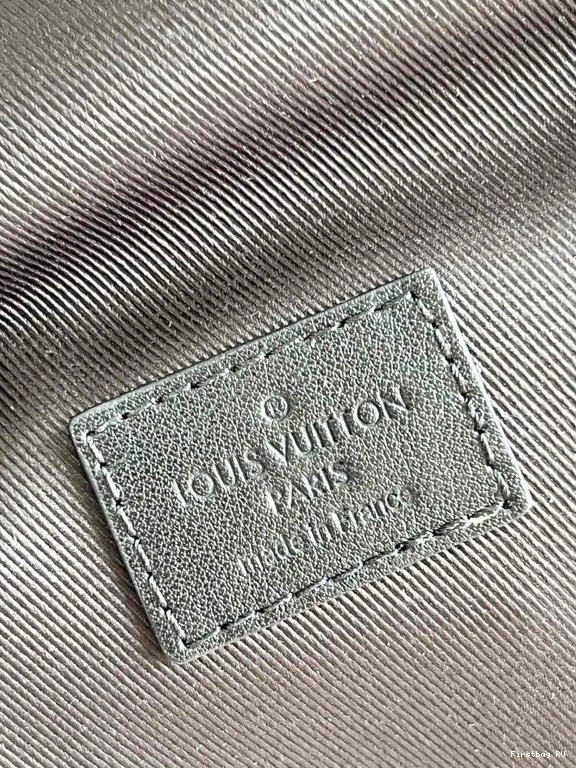 Firstbags ru review LOUIS S-LOCK VERTICAL WEARABLE WALLET VUITTON 0804